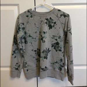 Sweatshirt (NEVER WORN)